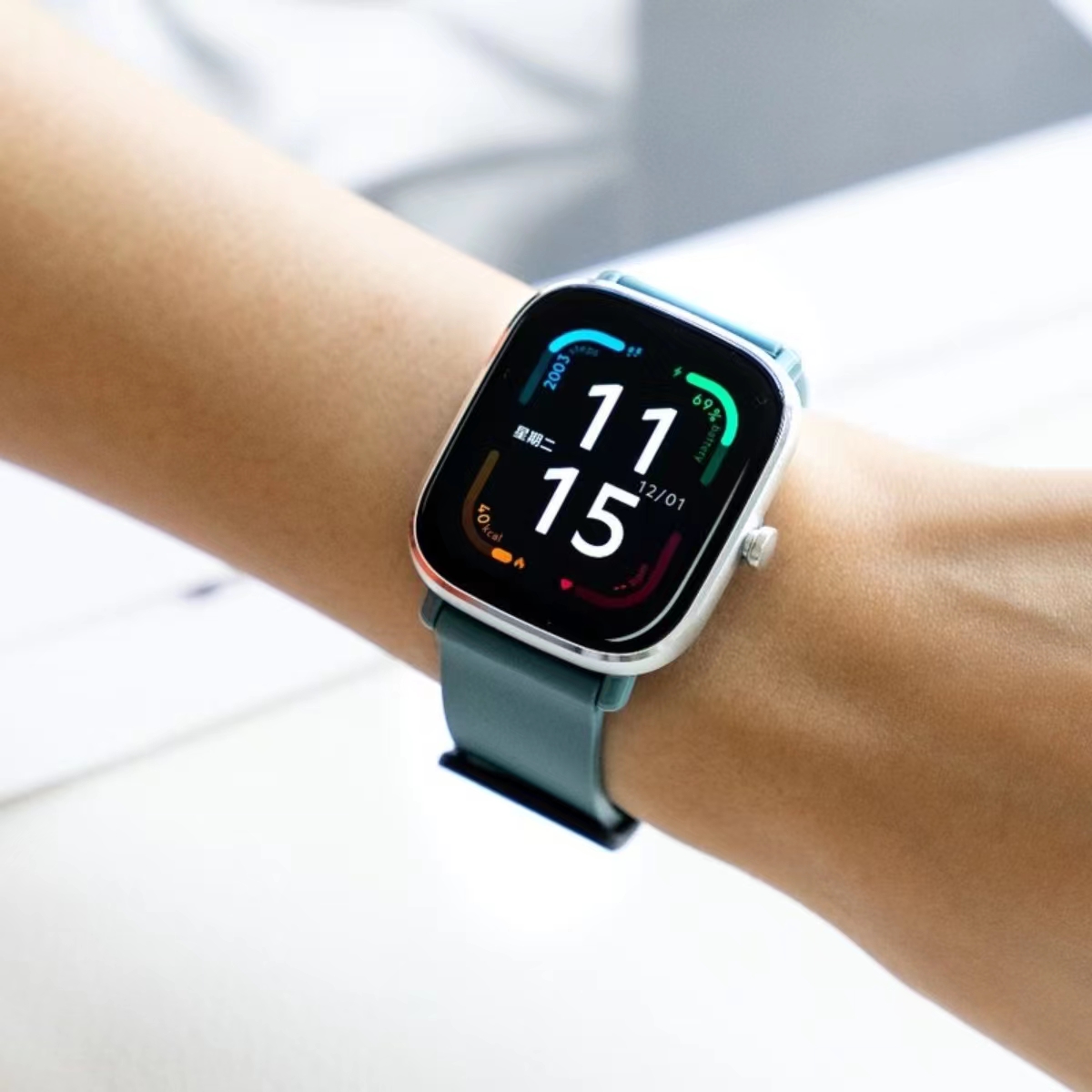 Amazfit GTS 2 mini GPS Smartwa - đánh giá và giá Smartwatch Watches For Women With Gps